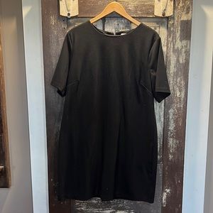 Simple but elegant black dress